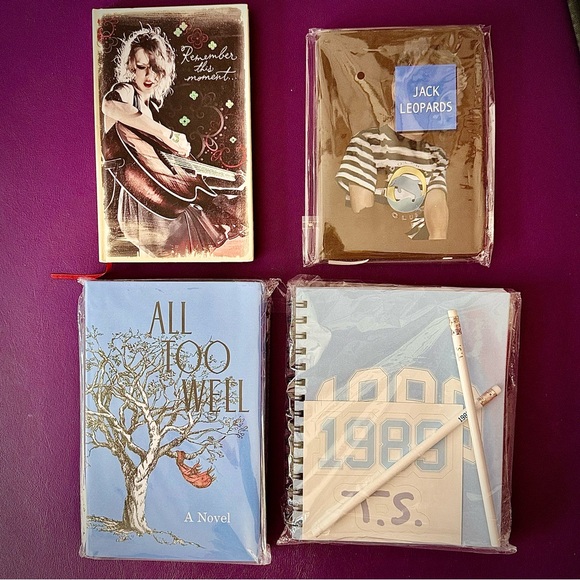 *NWT* Bundle of 12 OFFICIAL Taylor Swift New & Unused Journals - Picture 4 of 10